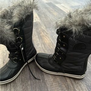 WOMEN'S TOFINO II BOOT - Black - Size 7.5 - BRAND NEW